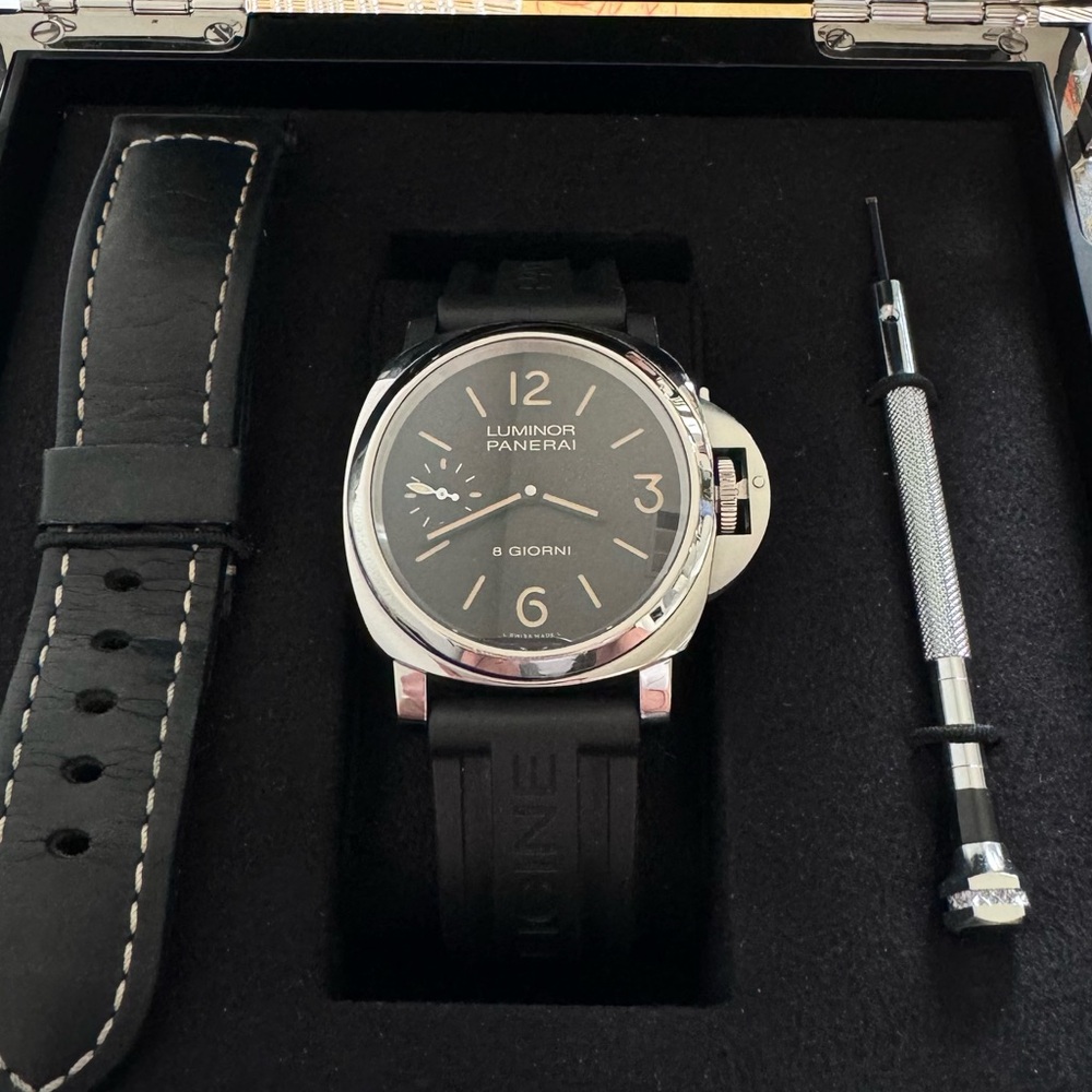 Panerai Luminor 8 Giorni
PAM00915